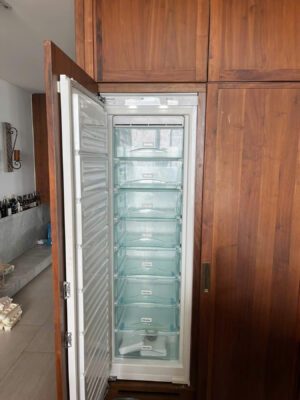 Tủ mát miele không hoạt động được kỹ thuật viên xử lý tại nhà khách hàng